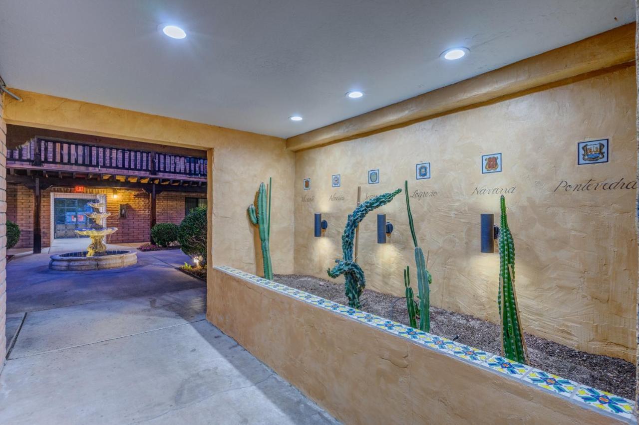 סיירה ויסטה Clarion Inn מראה חיצוני תמונה