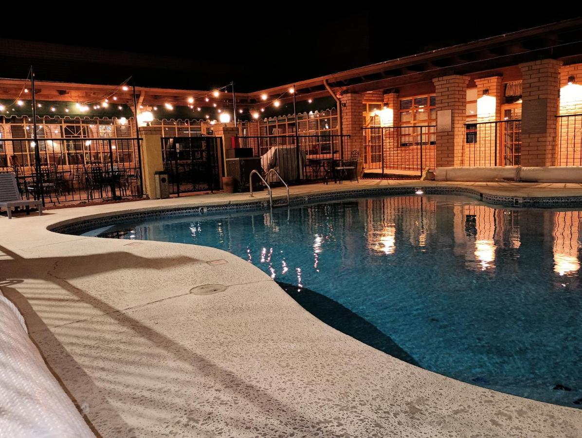 סיירה ויסטה Clarion Inn מראה חיצוני תמונה