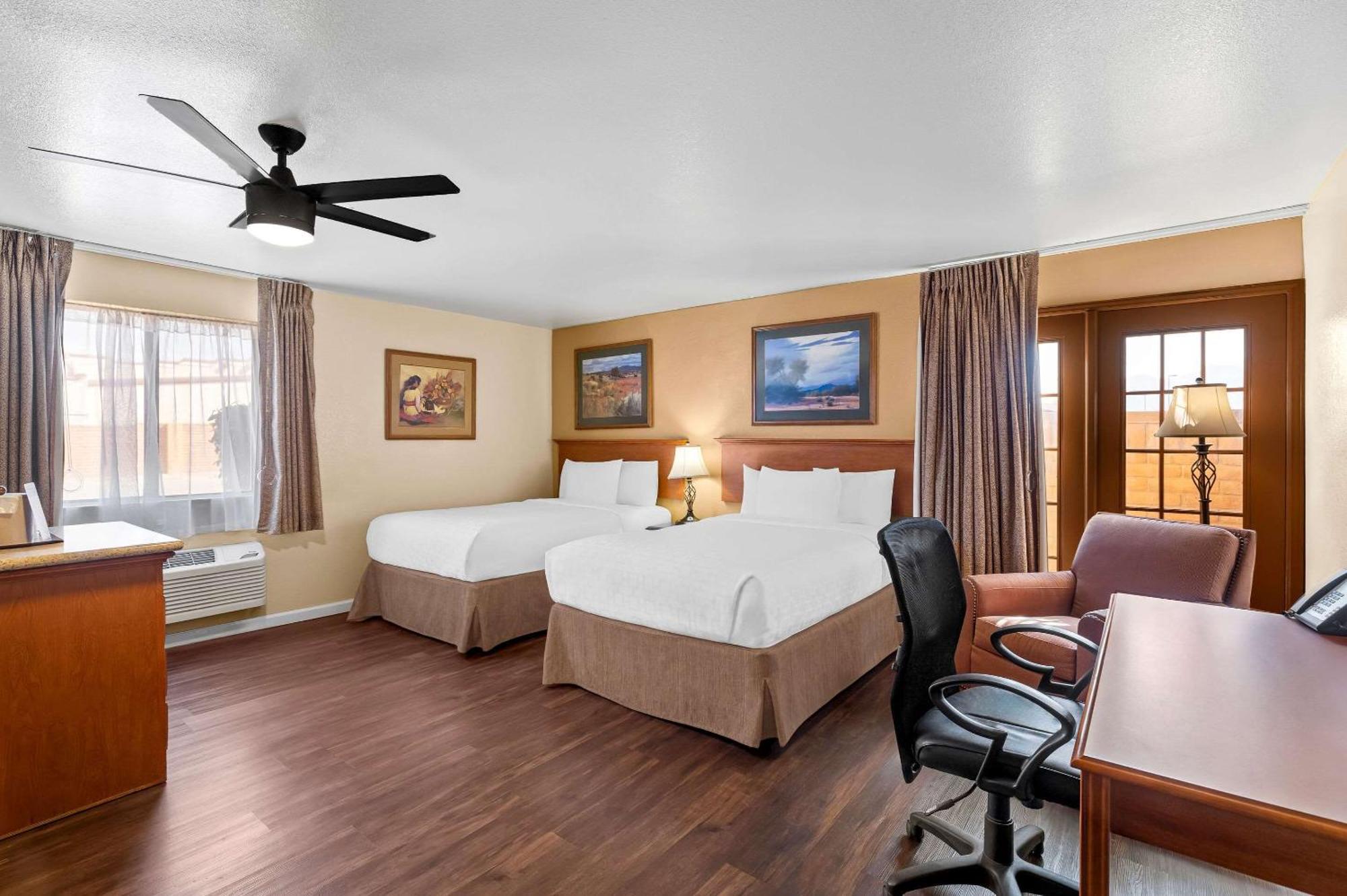 סיירה ויסטה Clarion Inn מראה חיצוני תמונה