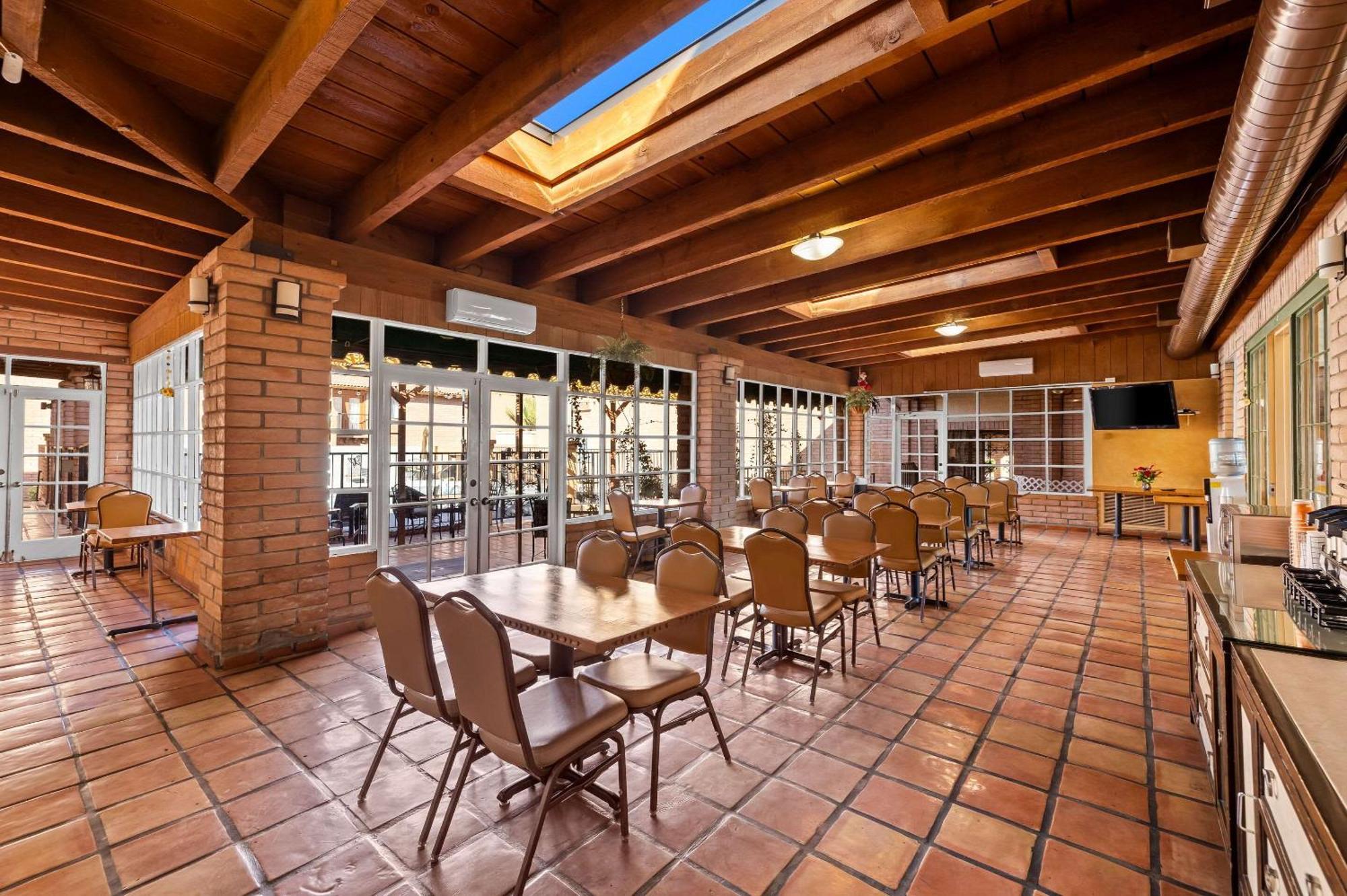 סיירה ויסטה Clarion Inn מראה חיצוני תמונה