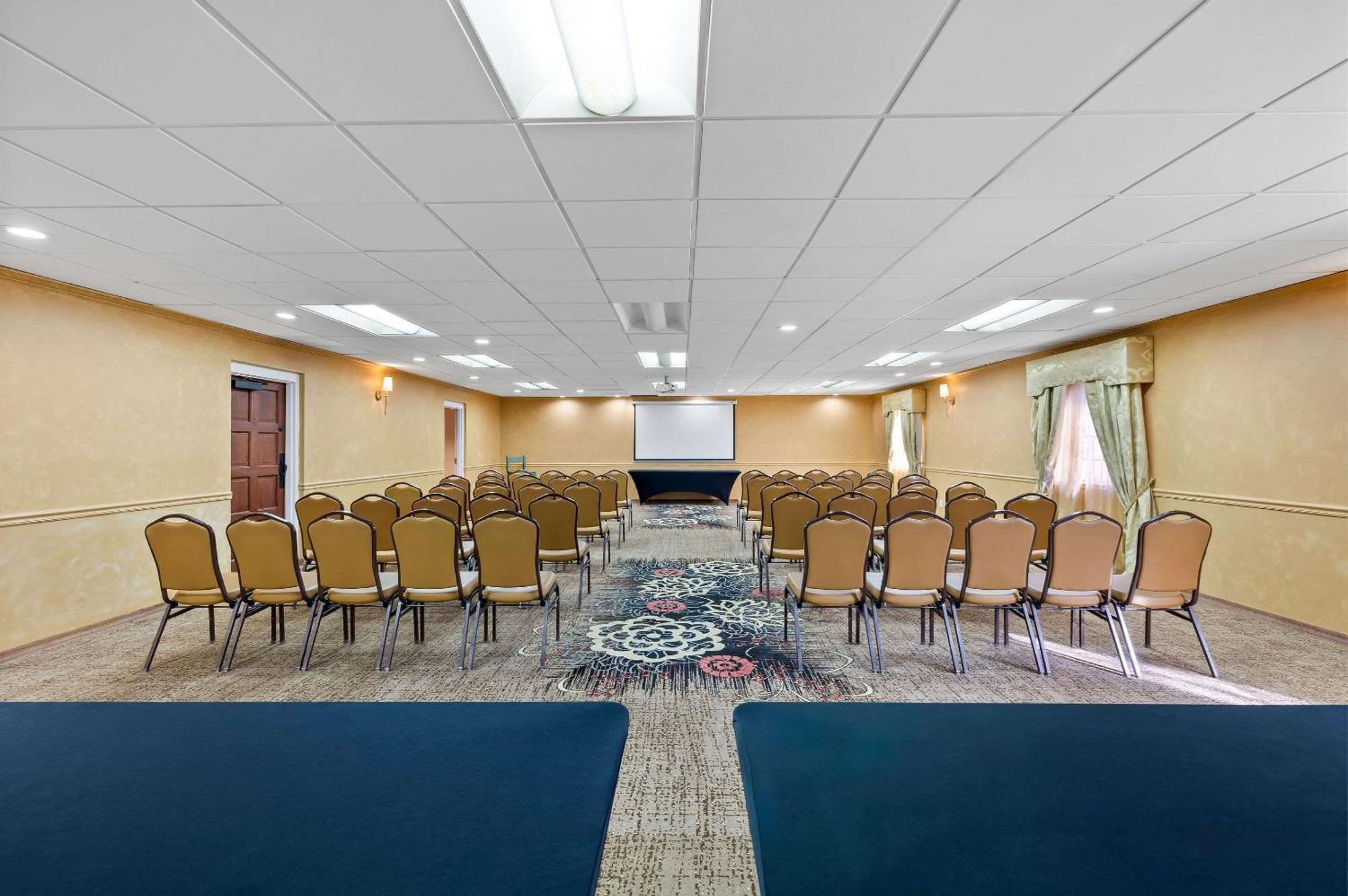 סיירה ויסטה Clarion Inn מראה חיצוני תמונה