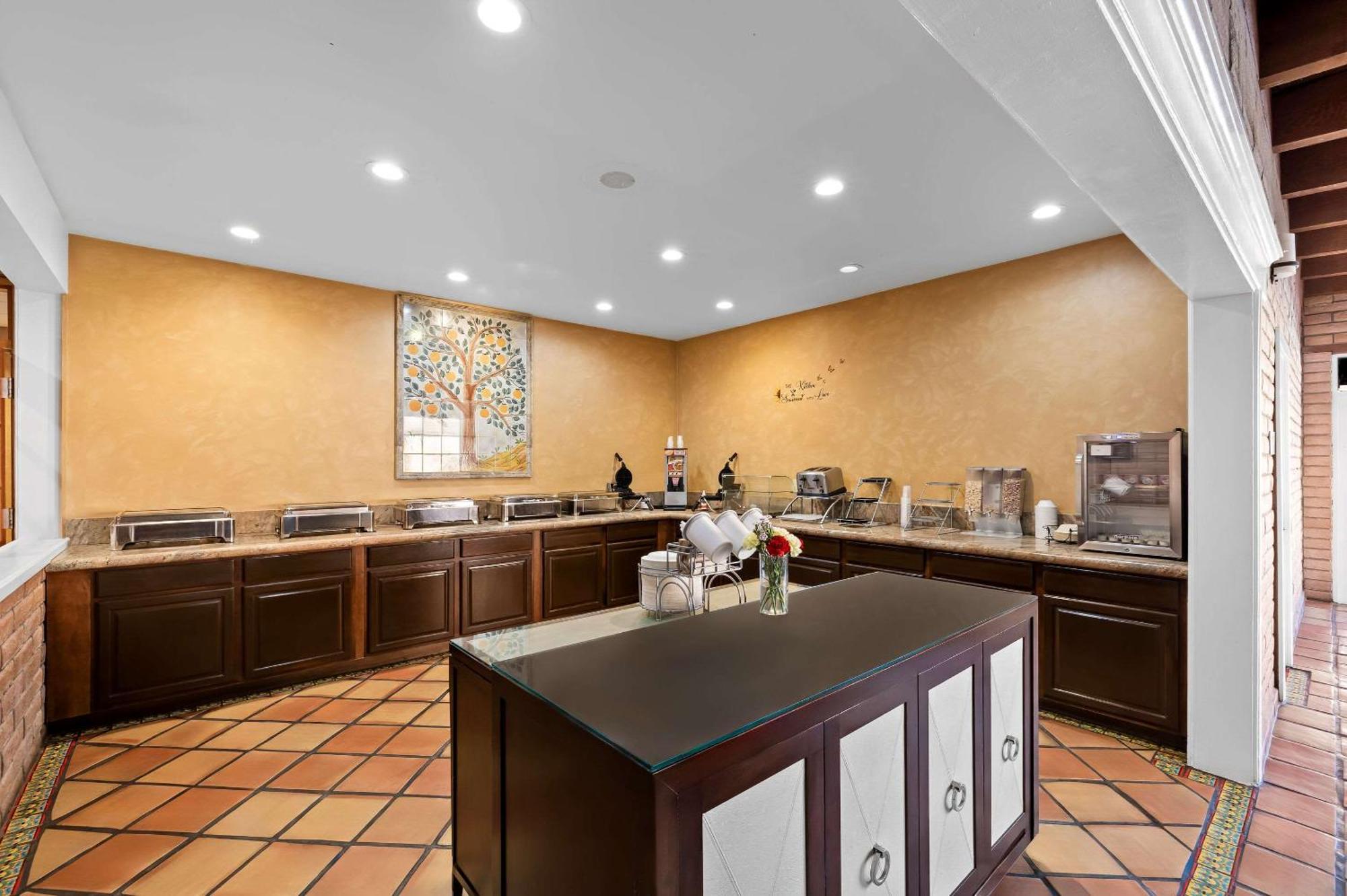 סיירה ויסטה Clarion Inn מראה חיצוני תמונה