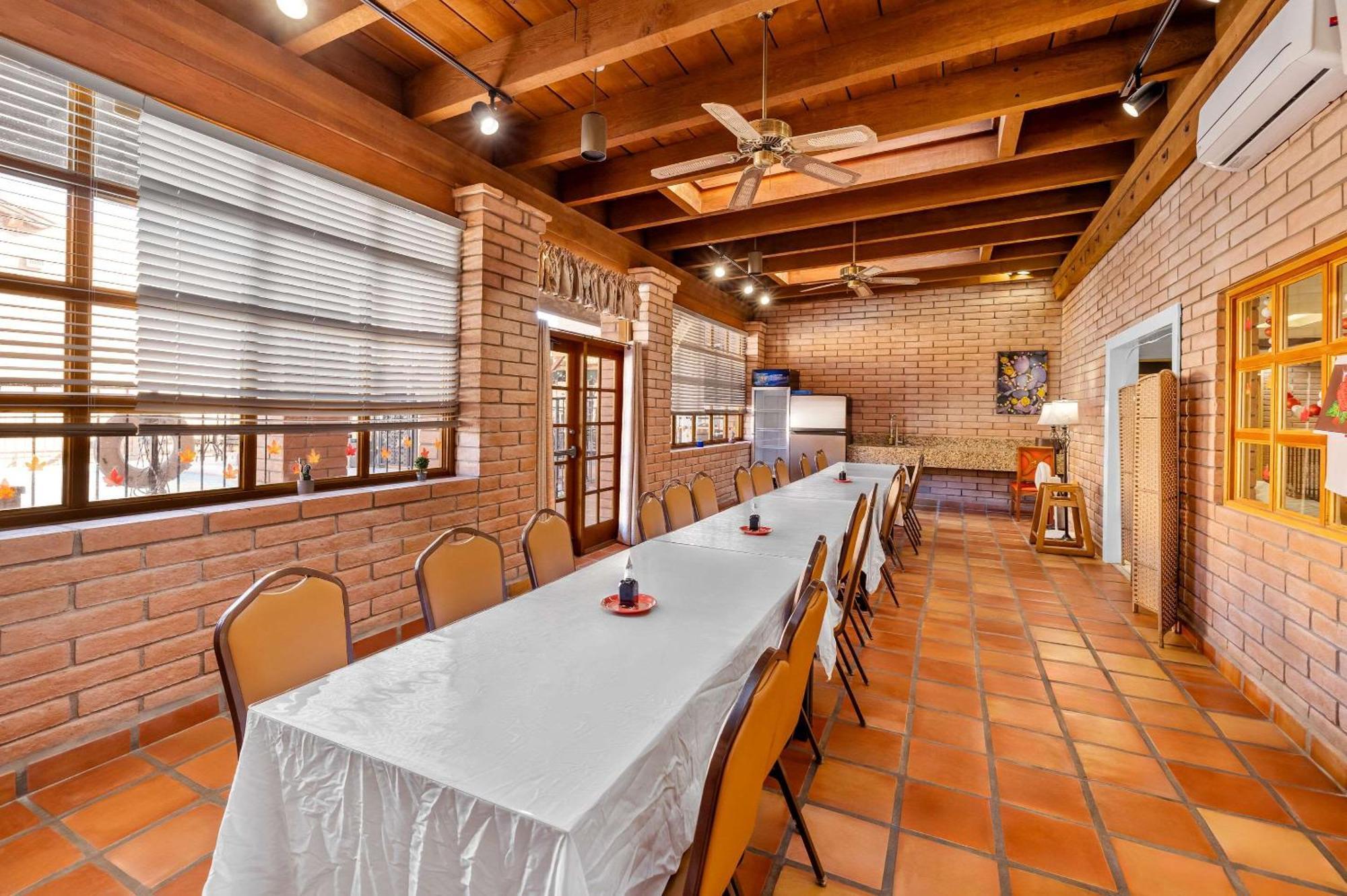 סיירה ויסטה Clarion Inn מראה חיצוני תמונה