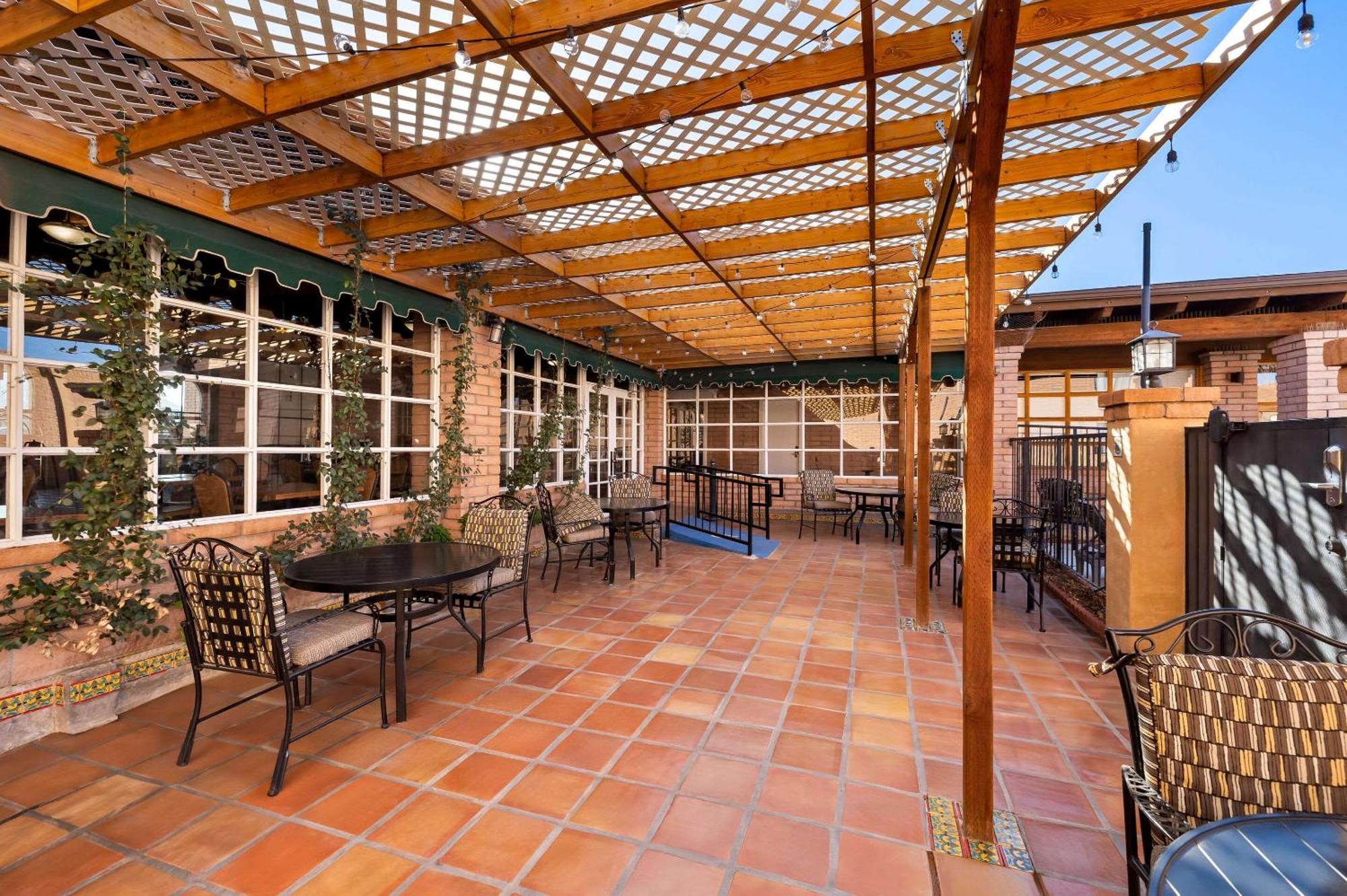 סיירה ויסטה Clarion Inn מראה חיצוני תמונה